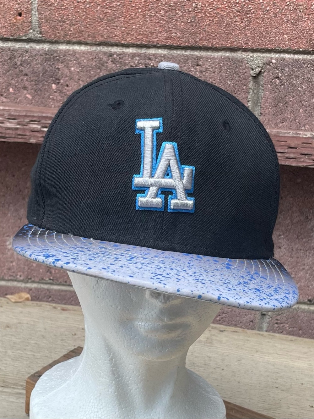 Los Angeles Dodgers Hat Cap Embroidered Paint MLB Baseball Size 7 55.8cm